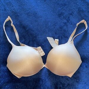 EUC SKIMS Cream Women's Bra